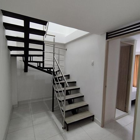 Hotel Adel มานิซาเลส ภายนอก รูปภาพ